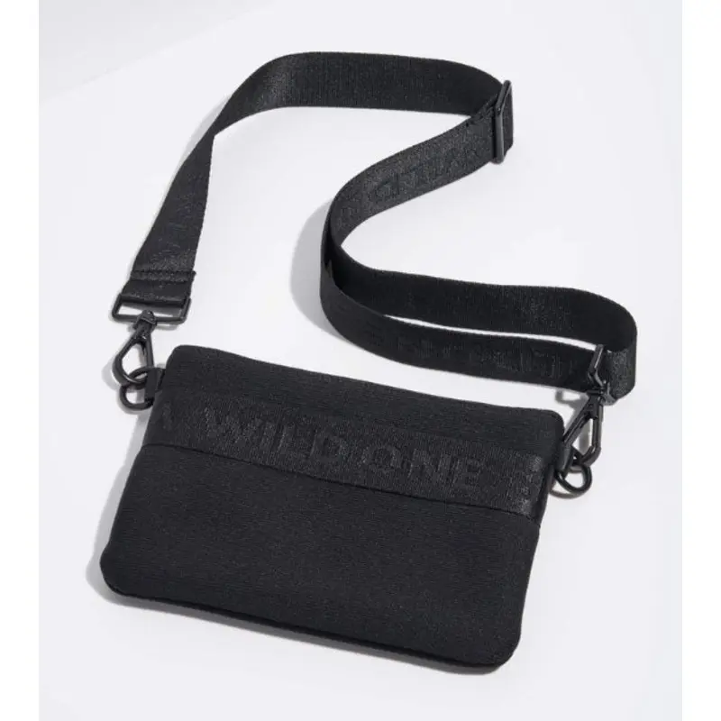 Wild One Recycled Knit Walking Treat Pouch (Black)