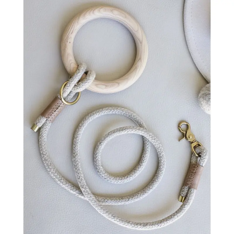 Band & Roll Rope Leash in Latte